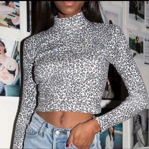 Cheetah turtleneck